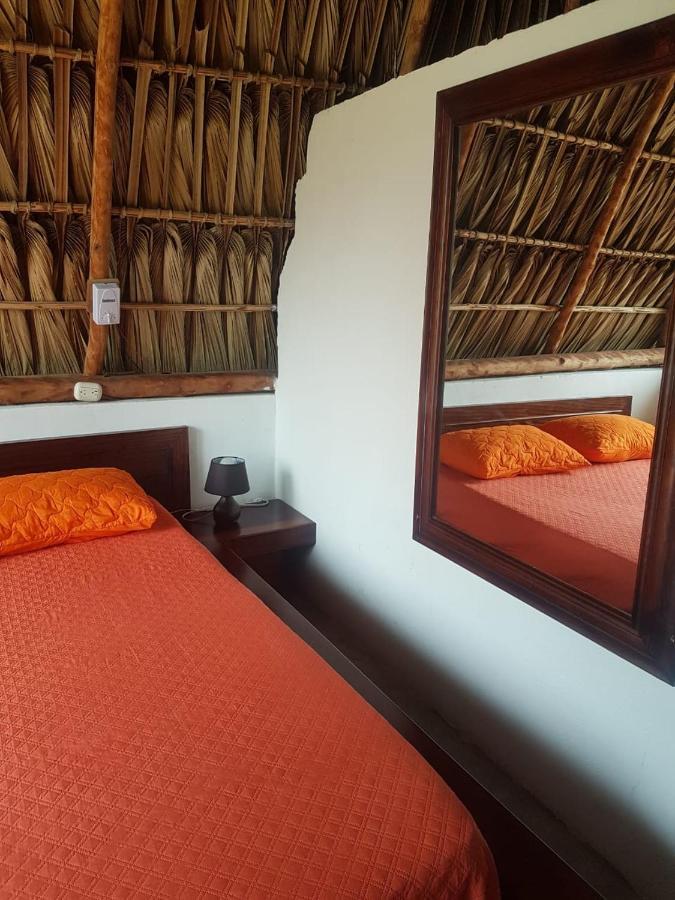 Mi Casa En La Playa Bed and Breakfast Escuintla Eksteriør billede